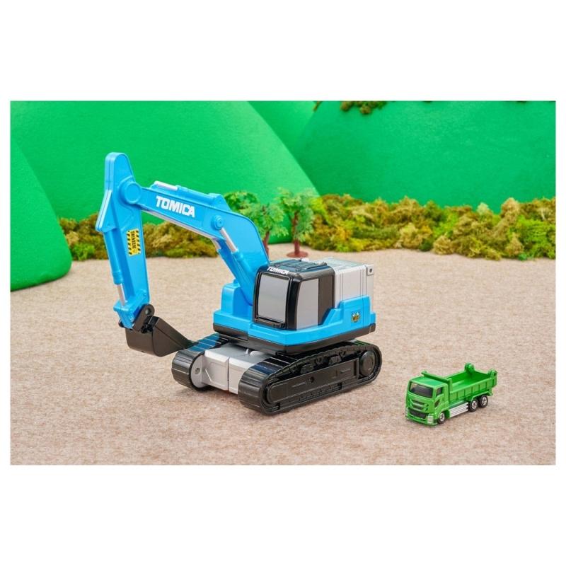 TOMICA
