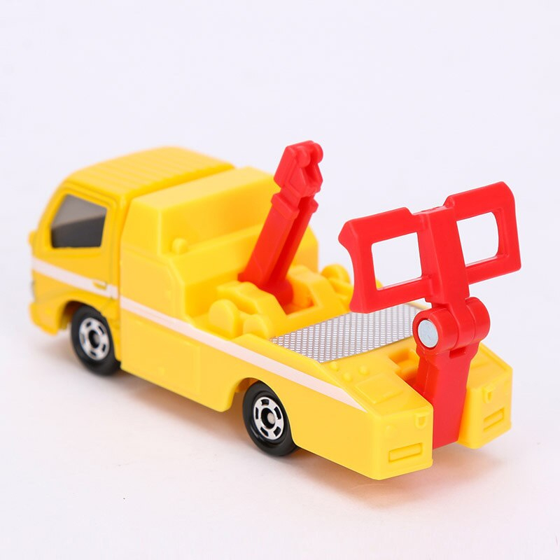 Tomica toyota sale dyna wrecker truck